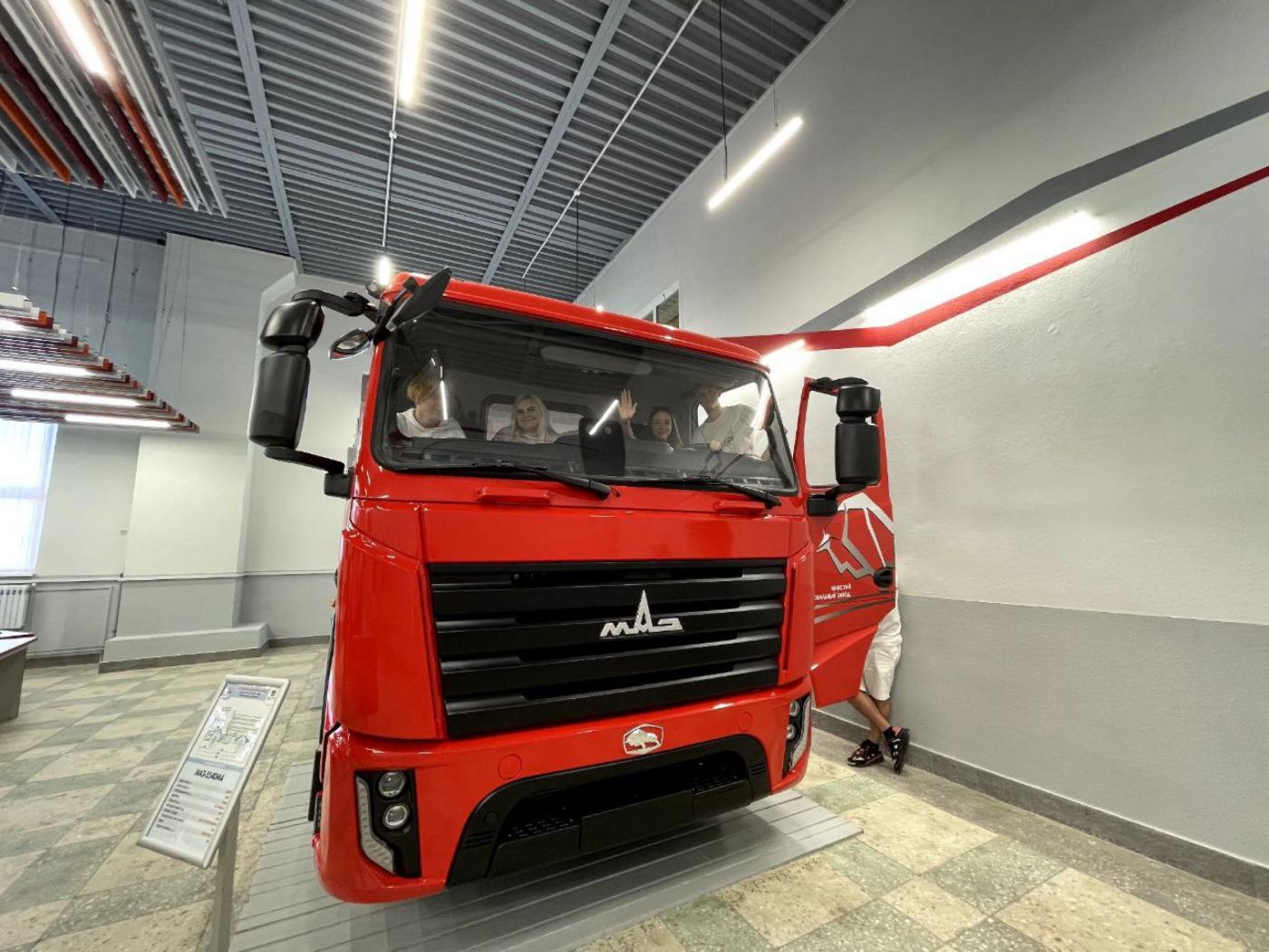 Минский завод маз